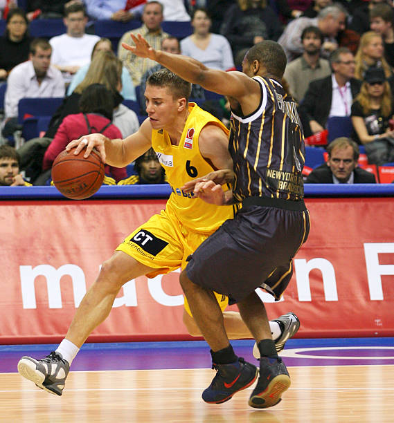 竞争中游刃 竞争中游刃