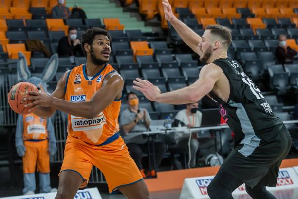 可以抗衡 可以抗衡